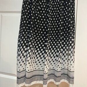 Metrowear Pleated Polka Dot Black White Skirt - XLarge